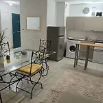 דירה T2 42 M2 Private Parking לה קאנה