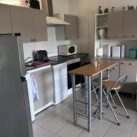 T2 42 M2 Private Parking Appartement